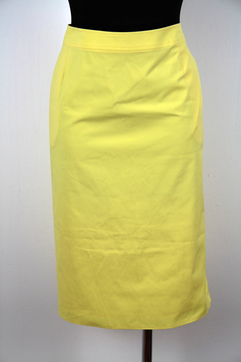 Žlutá sukně