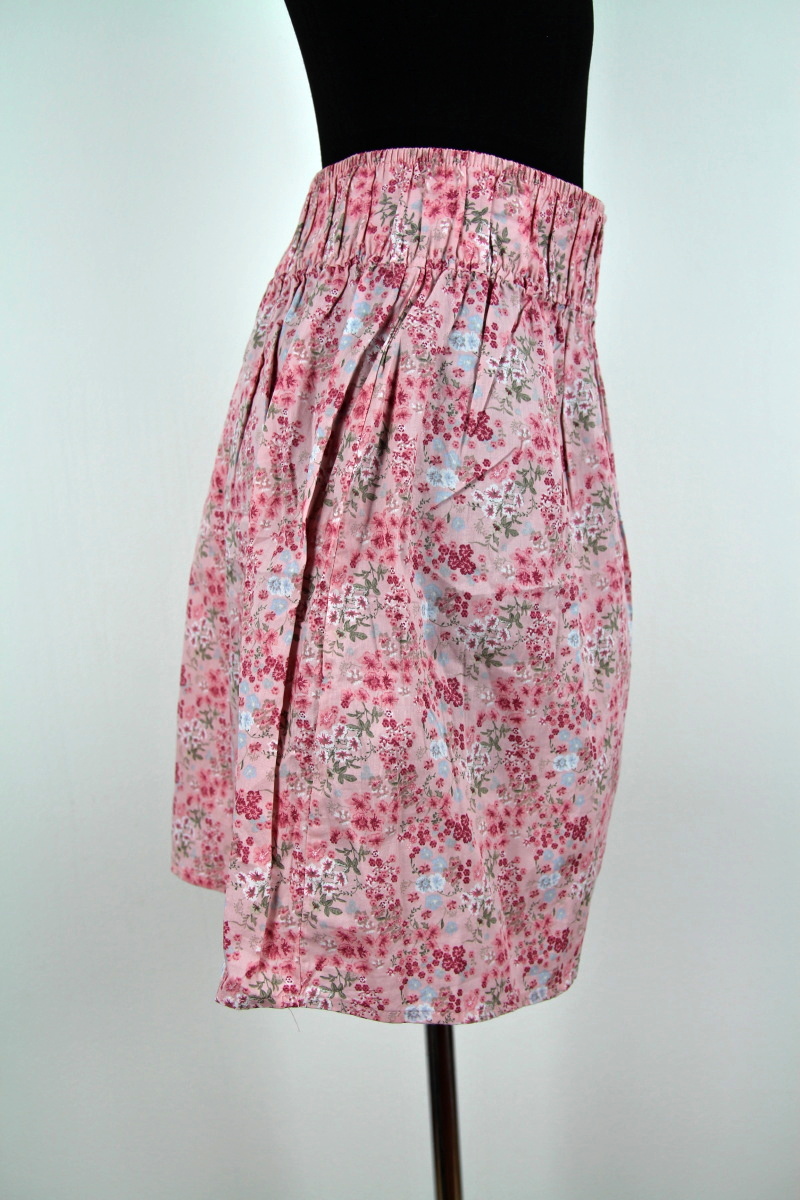 Růžová sukně, Esmara
