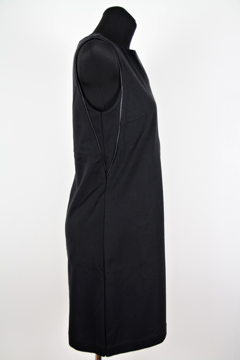 Černé šaty, S.Oliver