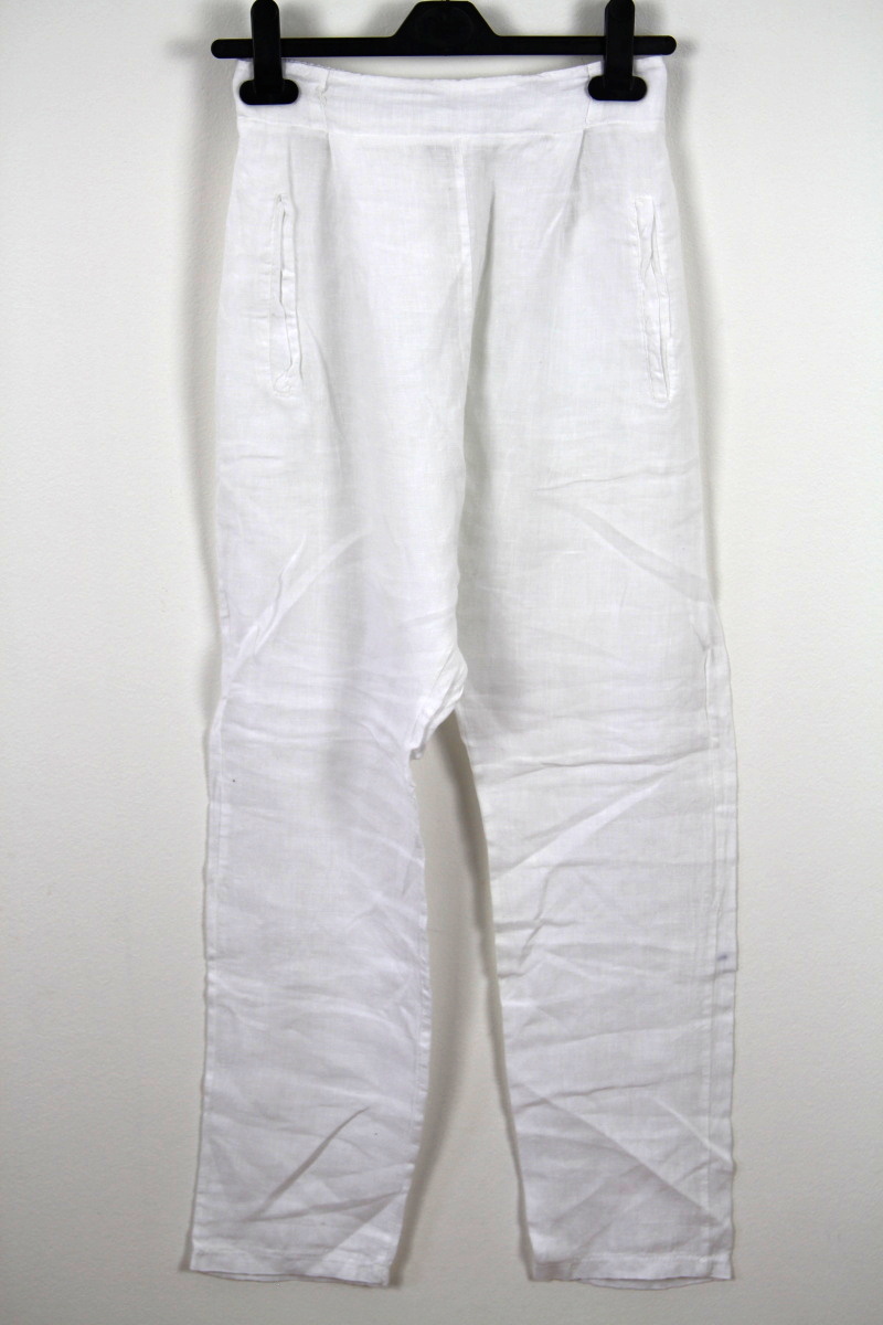 Bílé kalhoty