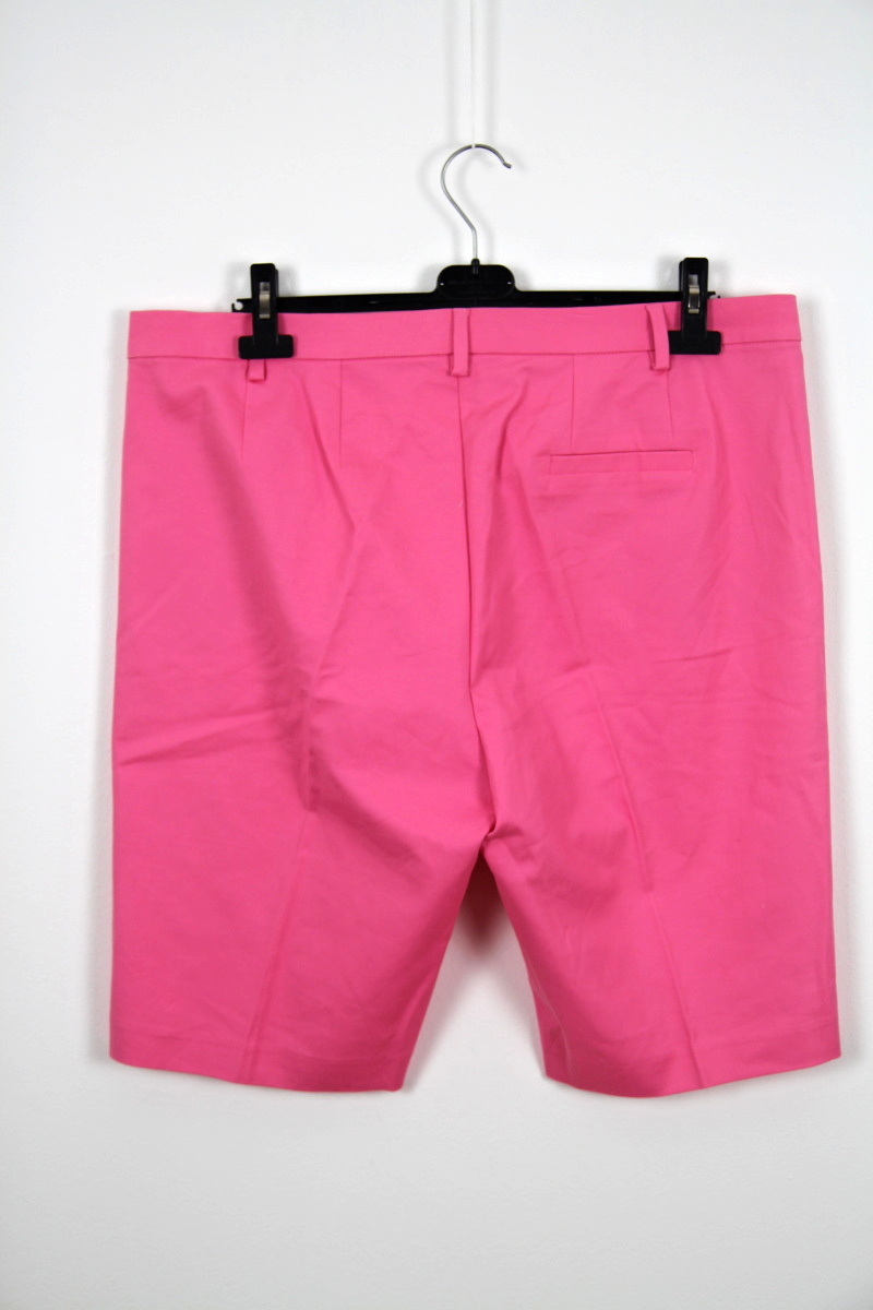 Růžové šortky, M&S