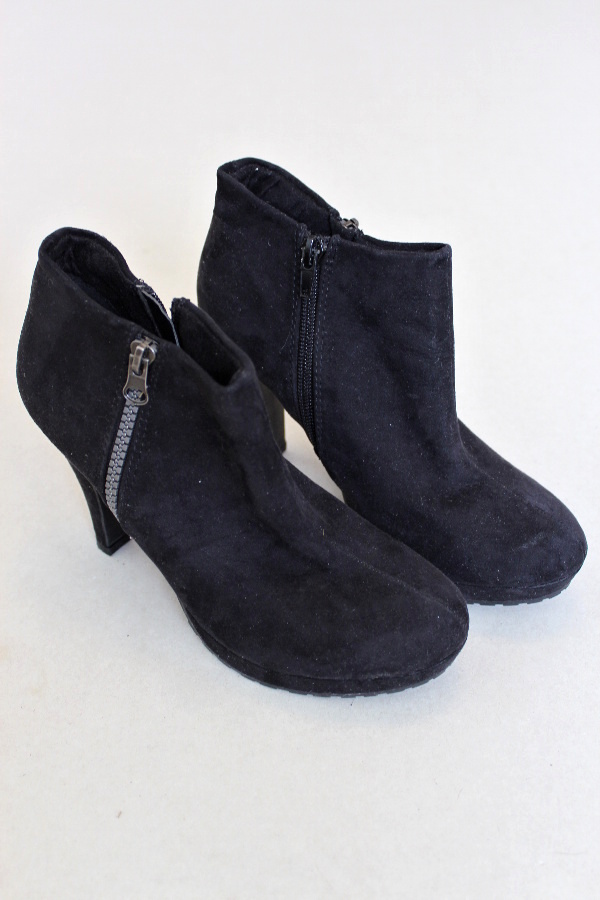 Černé boty  Via della rosa 