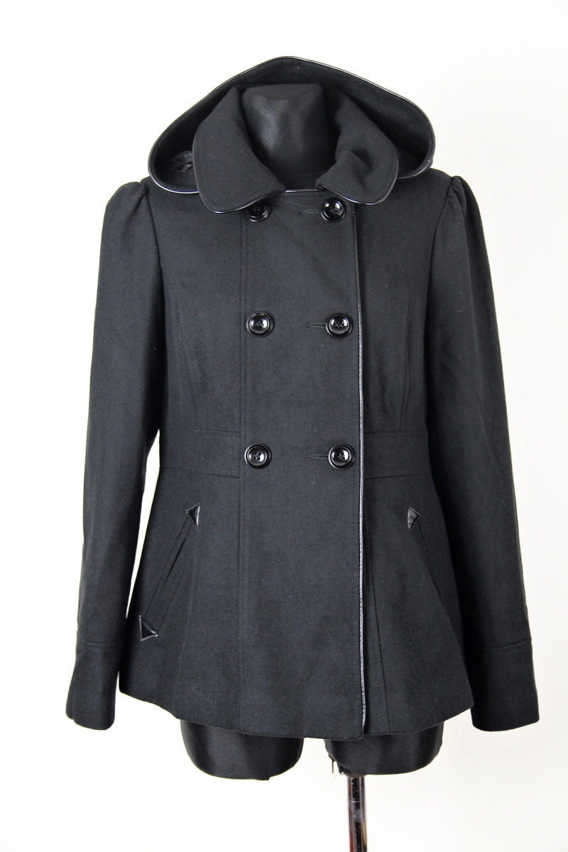 Černý kabát  New look 