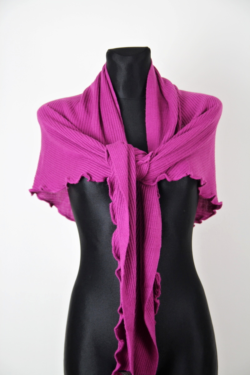 Růžový šátek 