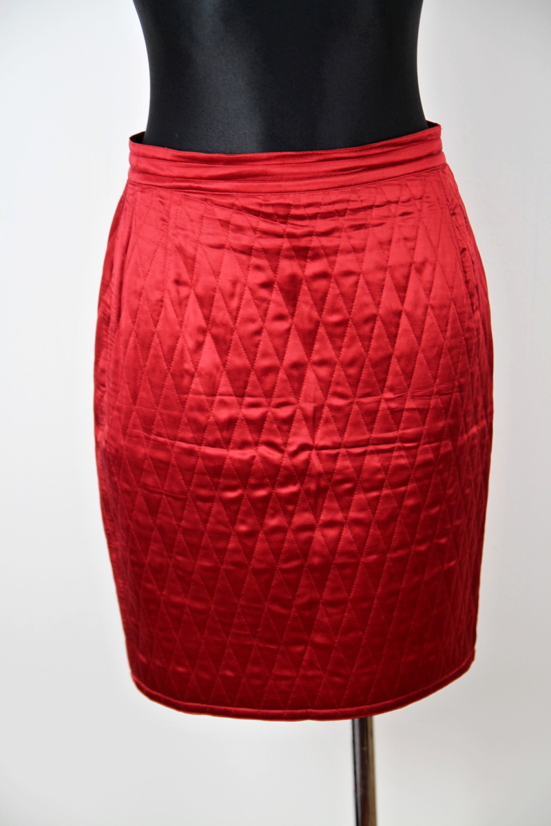 Červená sukně  Rena lange 