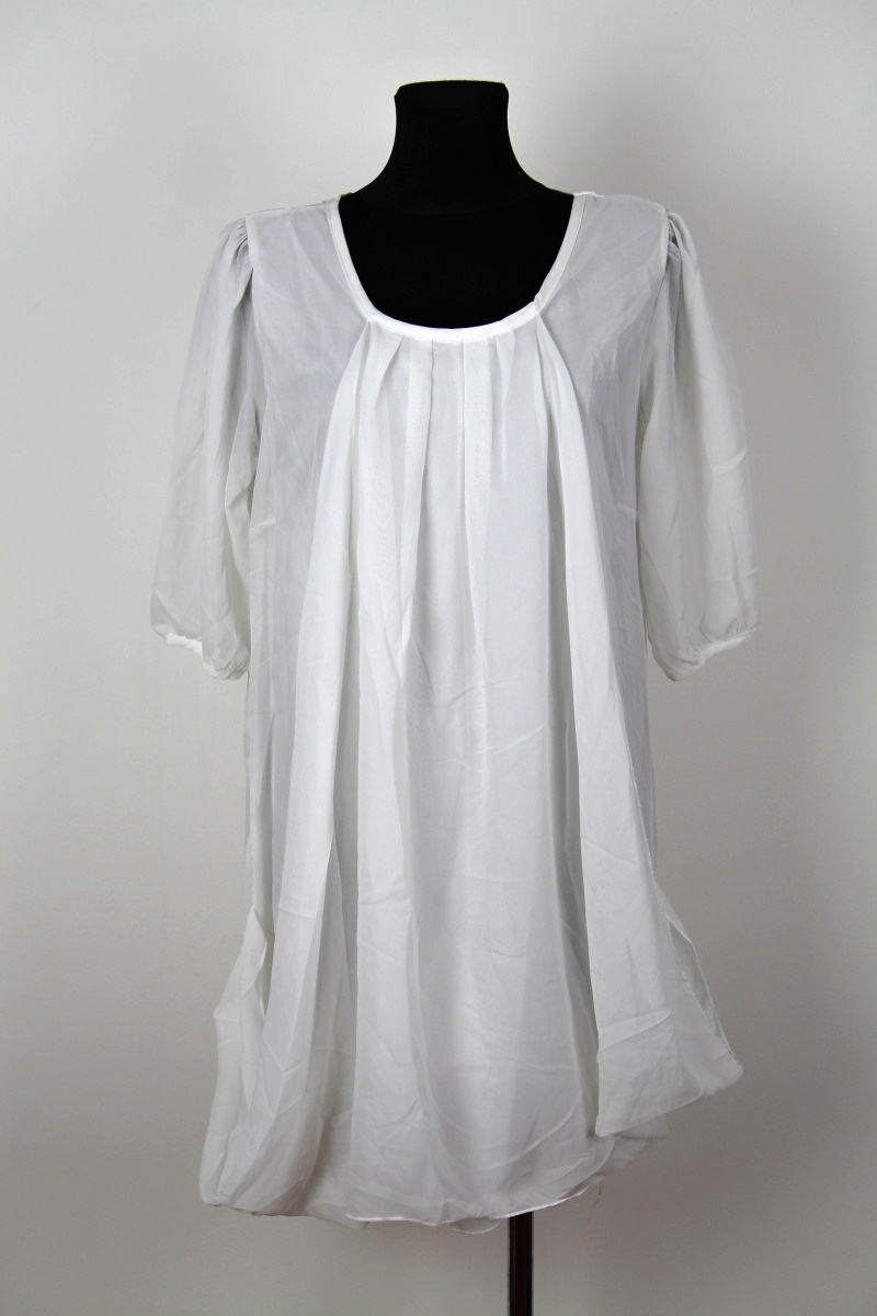 Bílé šaty 