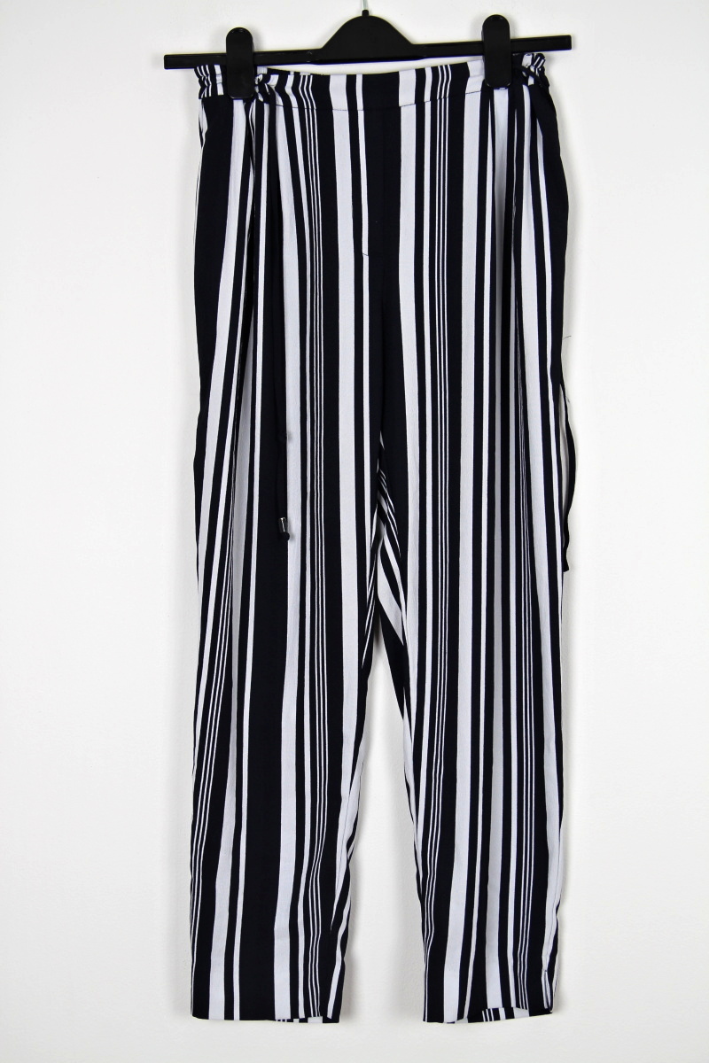 Černobílé kalhoty  Zara Basic 