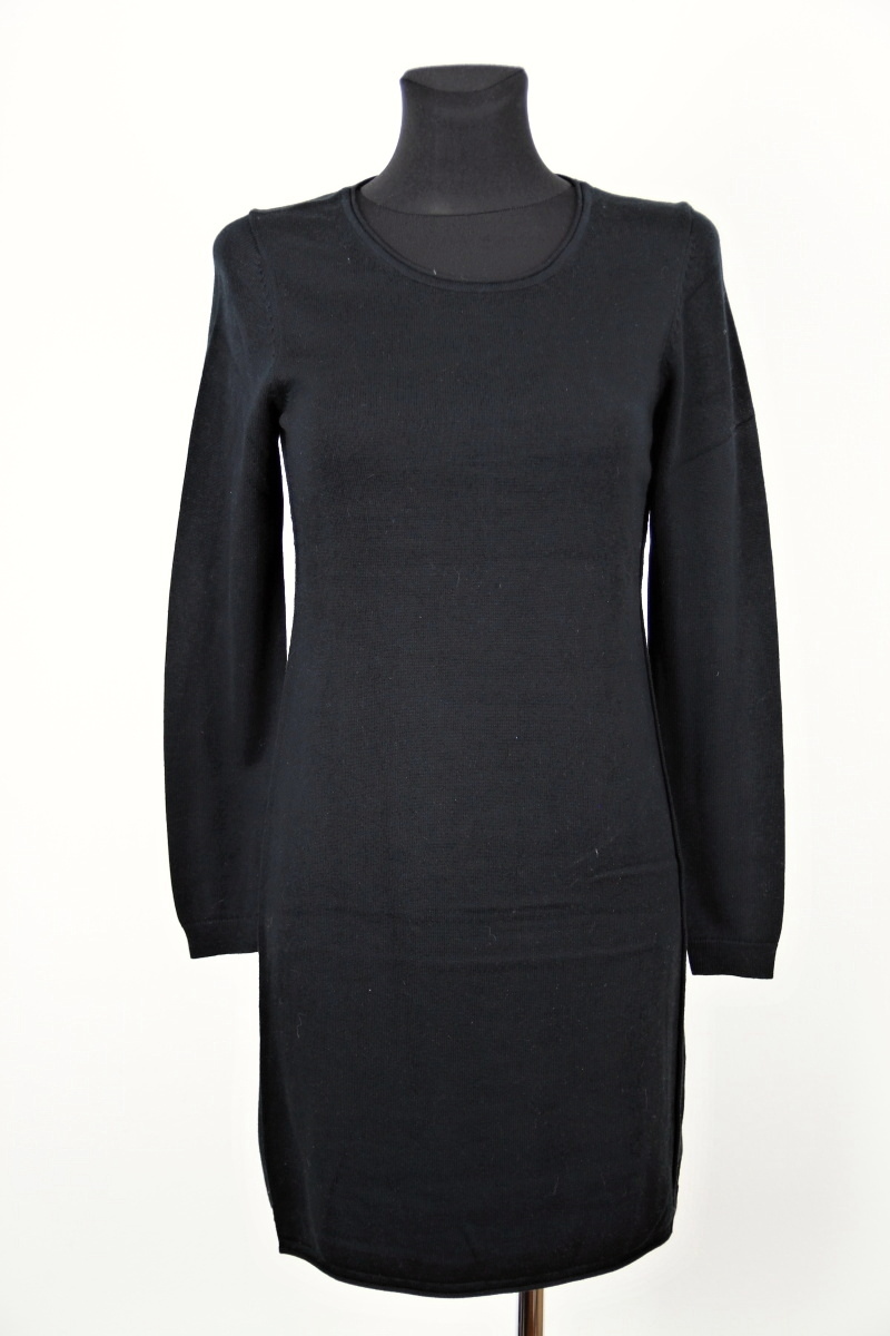 Černé šaty  EDC 