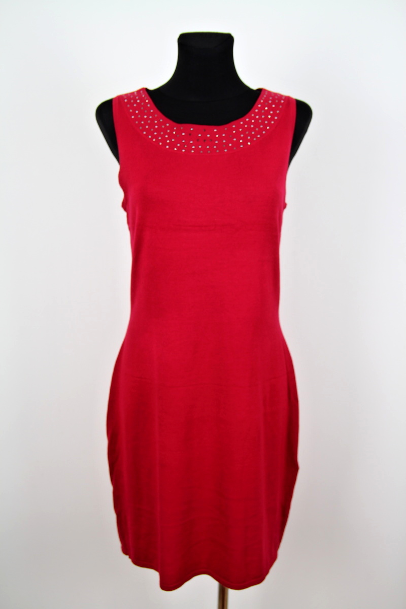 Červené šaty  Selection 