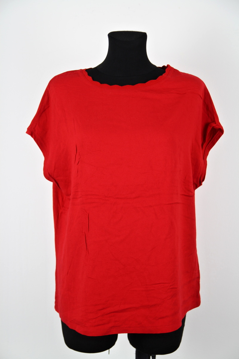 Červené tričko  Barbara Lebek 