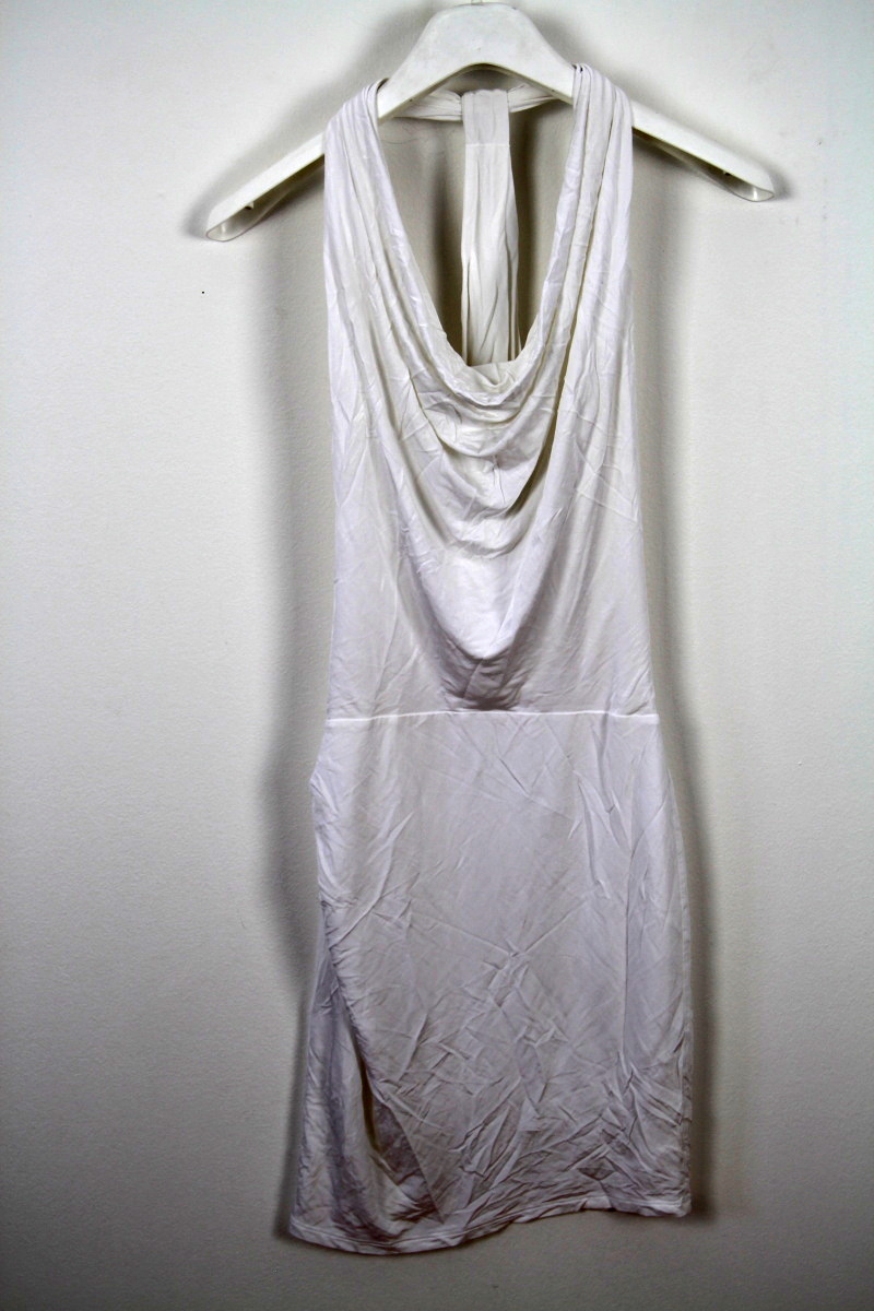 Bílé šaty  Motivi 