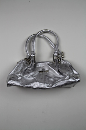 Stříbrná kabelka